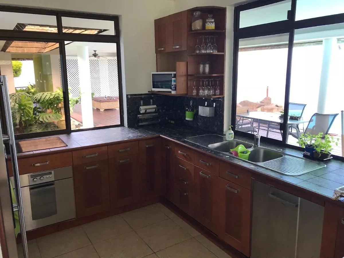 Mata Miti Villa Paradise Tahiti プナアウィア