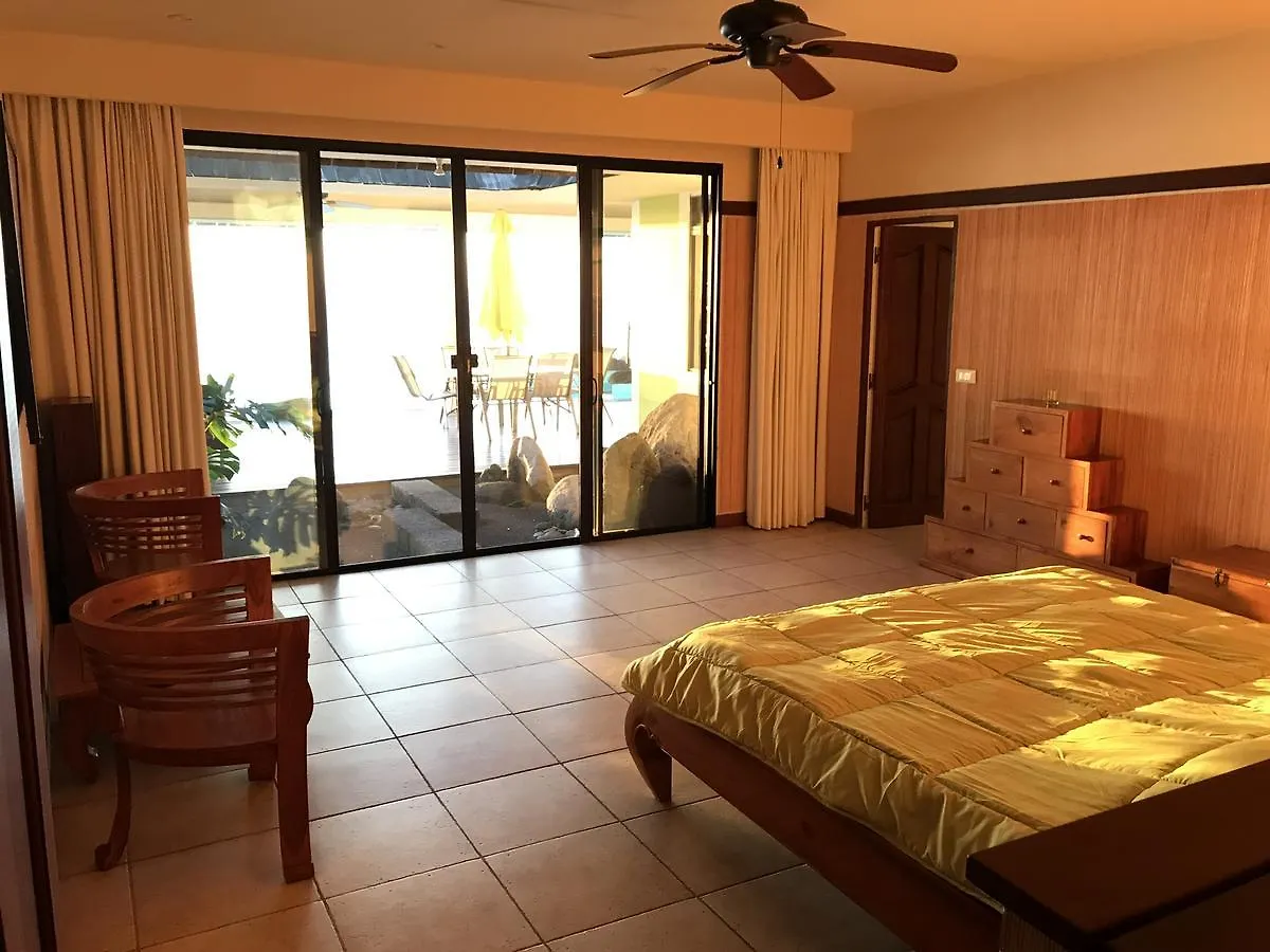 Mata Miti Villa Paradise Tahiti プナアウィア フランス領ポリネシア